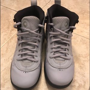 Jumpman Jordans Pro in Wolf Grey/ Black-White-Gray